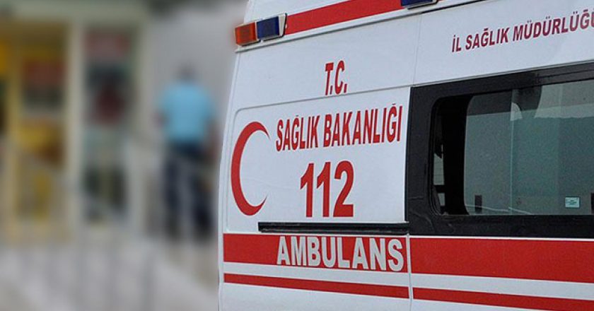 Balıkesir'de otomobil ile minibüs çarpıştı: 4 yaralı