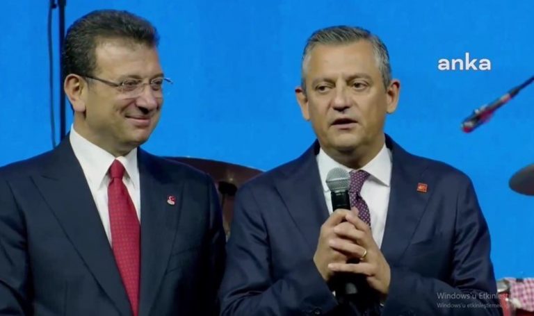 Paris'te “İstanbul Evi” açıldı… İstanbul Büyükşehir Belediye Başkanı Ekrem İmamoğlu: “İstanbul, tarihi mirasına sahip çıkarken spor dünyasına da sahip çıktı” – Son Dakika Siyaset Haberleri