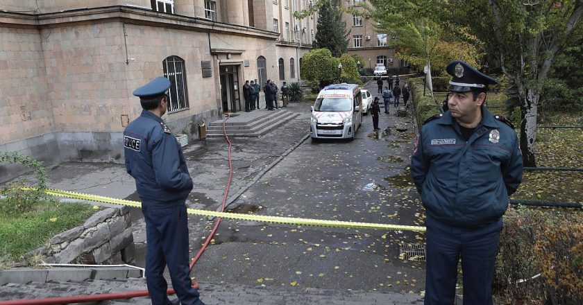Ermenistan’da darbe girişimi iddiası: 3 gözaltı, 4 tutuklama kararı