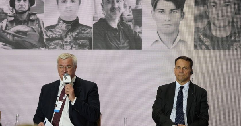 Polonya, askerlik çağındaki Ukraynalı erkeklere sağlanan AB yardımına son verilmesi çağrısında bulundu