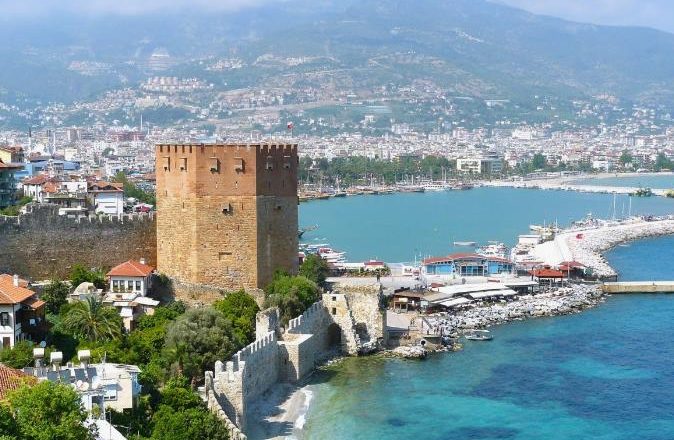 Alanya’da Balık Restoranları – Akdeniz Mutfağı Deneyimi