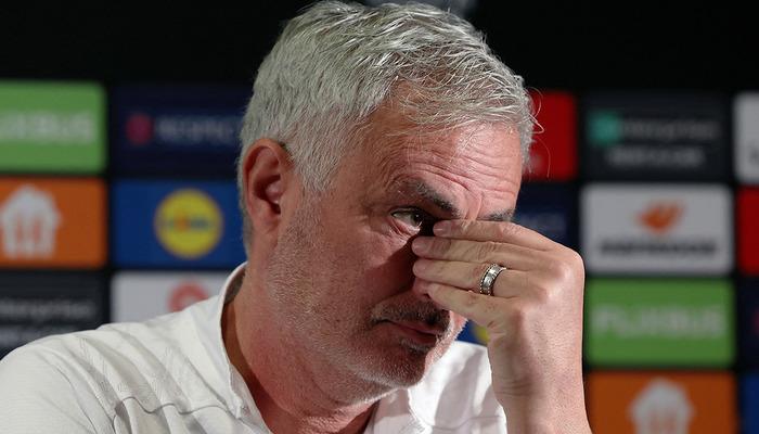 Fenerbahce teknik direktörü Jose Mourinho’nun Rangers bu sorunun cevabından sonra yenilgiler olaydı!