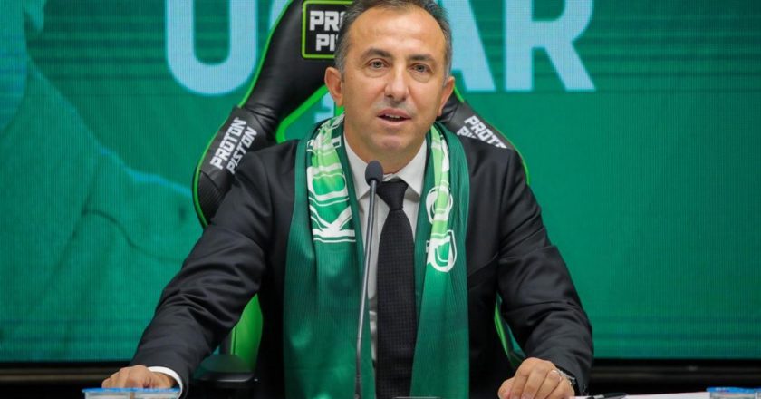 Konysport Recep Uçar koçundan 18 yıl sonra