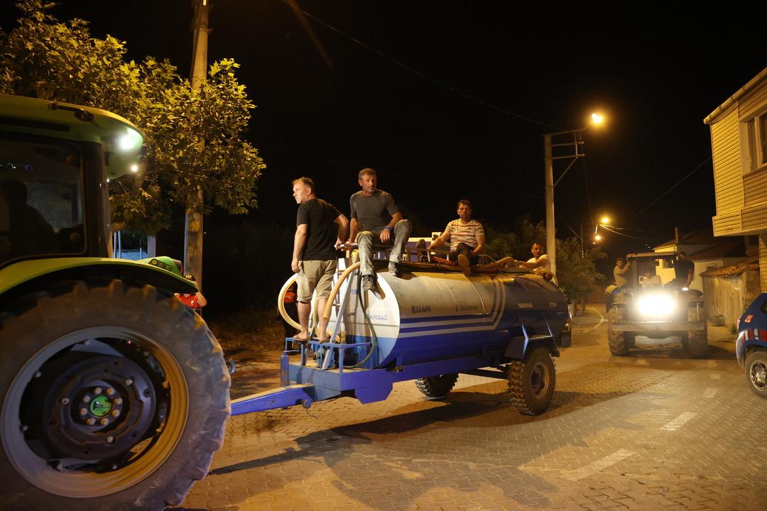 Tekirdağ ve Çanakkale'de orman yangını! Köyler tahliye edildi, bir kişi 7 tutuldu