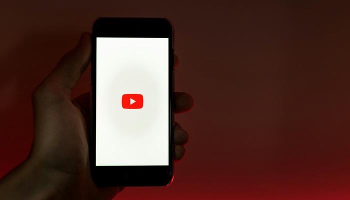 YouTube’un video oynatıcısında değişiklik sinyali! İşte Reddit’te paylaşılan söz konusu tasarım