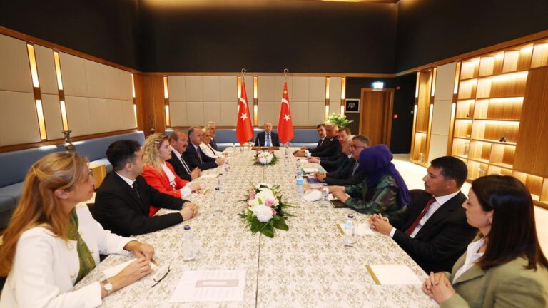 Cumhurbaşkanı Erdoğan, Kültür ve Sanat Politikaları Kurulu üyelerini kabul etti