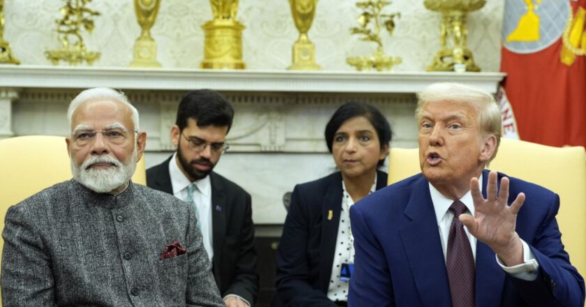 Trump, Hindistan’ın Rusya’dan petrol alımını keseceğini duyurdu