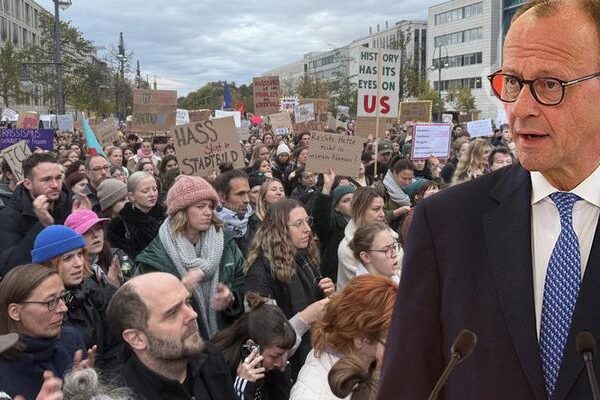 Almanya Başbakanı Merz, partisinin genel merkezi önünde binlerce kişi tarafından protesto edildi