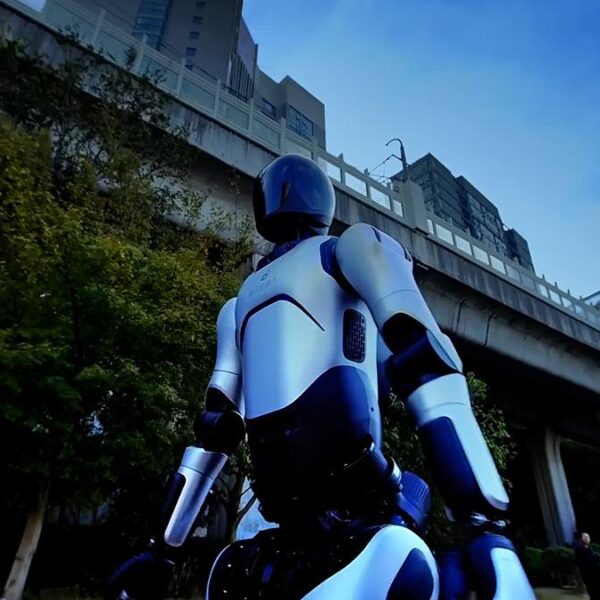 Aralıksız 106 kilometre yürüdü, dünya rekoru kırdı!