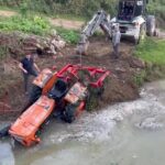 Samsun’da Traktör Sulama Kanalına Yuvarlandı