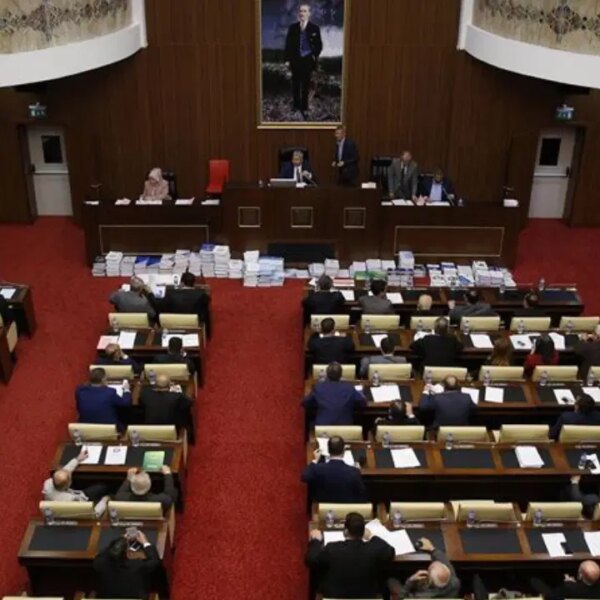 Belediye meclisinde gerginlik: AKP’li başkanvekili yurttaşlar için ‘tipi bozuk’ dedi – Son Dakika Siyaset Haberleri