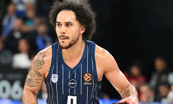 Anadolu Efes’in kaptanı Shane Larkin, cerrahi müdahale geçirdi.
