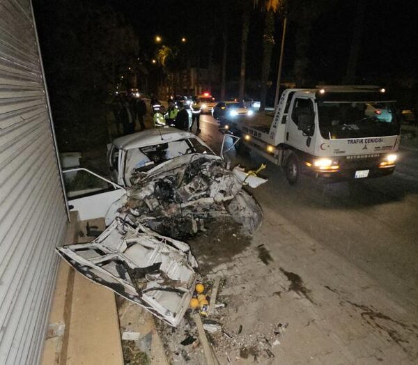 Küçük Sürücü Yaralandı, Arkadaşı Hayatını Kaybetti