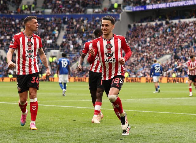 Sunderland’li Enzo Le Fee’den ilginç gol sevinci! 🕸️
